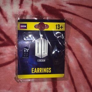 Hot Topic Doctor Who Tardis Earrings NEVER WORN